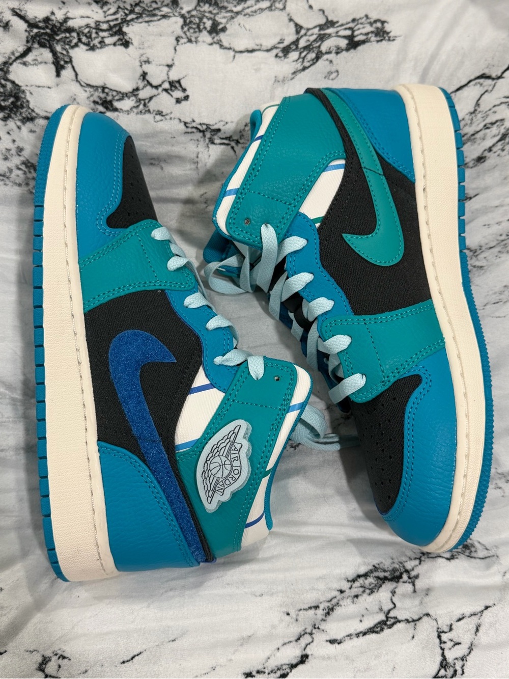 Nike Air Jordan 1 Mid SS “Aqua” Shoes  (FJ9482 004) Size 6Y (M6 & W7.5)